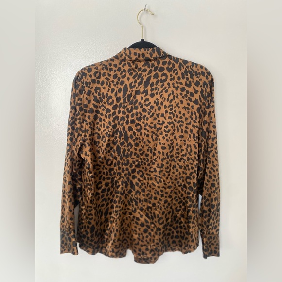 VALERIE STEVENS Animal Print Leopard 100% Silk Button Blouse Long Cuff Sleeve 8 - Picture 2 of 4